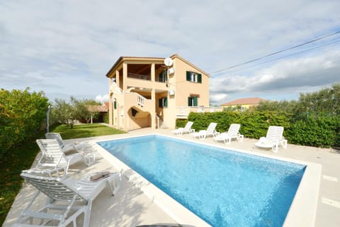 Property building, Facade/entrance, Swimming pool