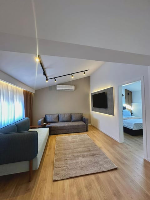 Living room, Dining area, Bedroom, kitchen