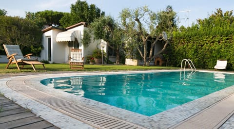 On site, Swimming pool