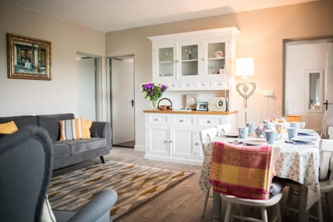 Rose Meadow Cottage House in County Clare