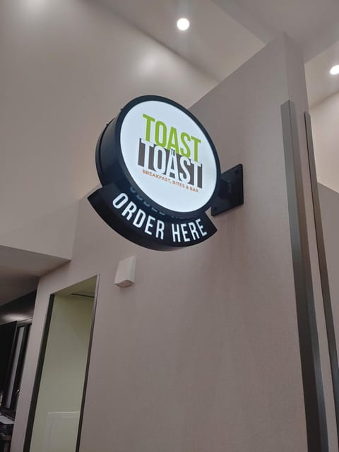 Restaurant/places to eat, Property logo or sign