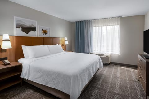 Staybridge Suites West Des Moines by IHG Hotel in West Des Moines