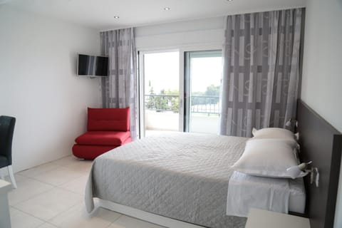 Day, Photo of the whole room