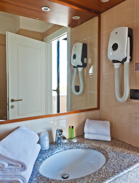 Bathroom, heating, towels