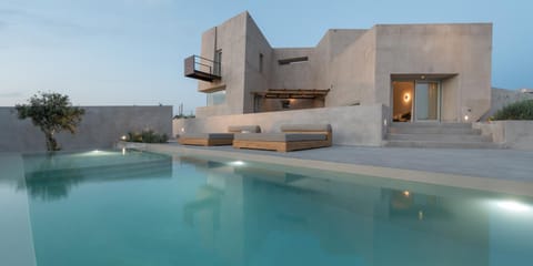Patio, Balcony/Terrace, Pool view, Swimming pool, sunbed