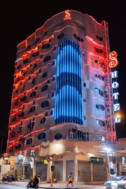 Property building, Night