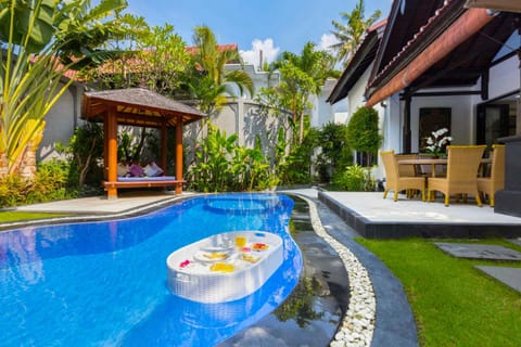 Patio, Garden, Swimming pool