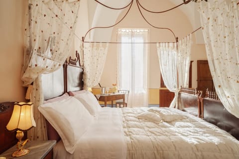 Bed, Bed