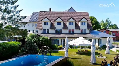 Property building, Restaurant/places to eat, Spring, Day, Property logo or sign, Summer, BBQ facilities, Other, Beach, Cycling, Cycling, Autumn, On site, Guests, Garden view, Pool view, Area and facilities, Swimming pool, Breakfast, children, sunbed