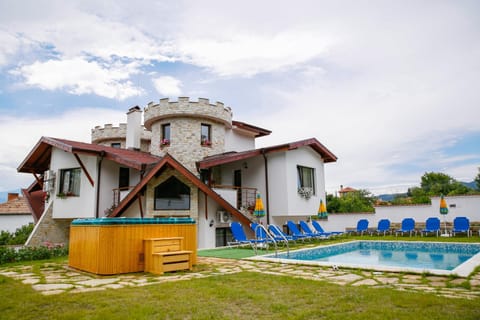 Facade/entrance, Beach