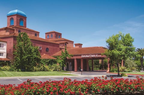 Property building, Day, Natural landscape