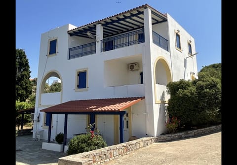 Petros Studios Kythera Apartment in Islands