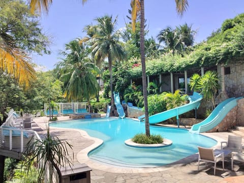 Aqua park, Swimming pool