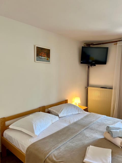 Rubin Jelsa Apartment in Dubrovnik-Neretva County