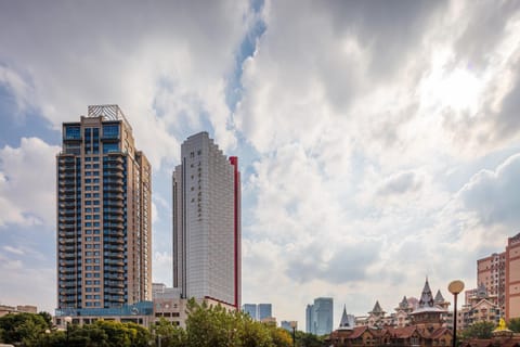 Property building, Off site, Day, City view