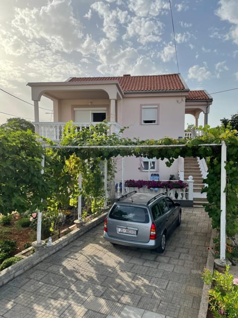 Property building, Parking