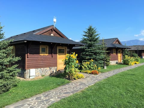 Property building, Facade/entrance, Garden, View (from property/room)