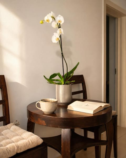 Library, Coffee/tea facilities