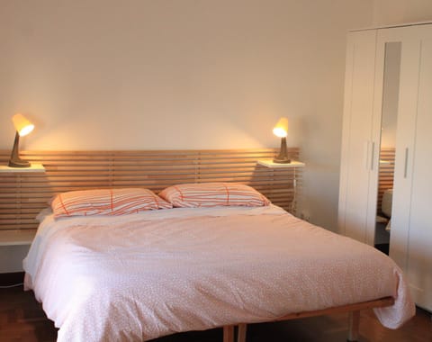 Bed, Photo of the whole room, Bedroom, wardrobe