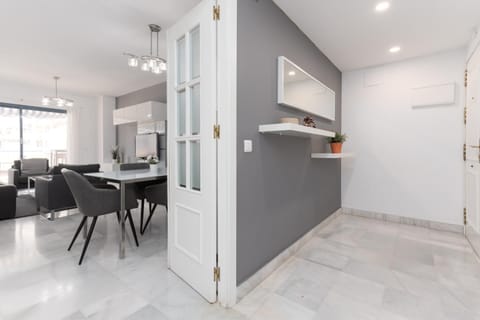 2F MTR - Marbella Temporary Rent 3bedrooms Old Town Apartment in Marbella