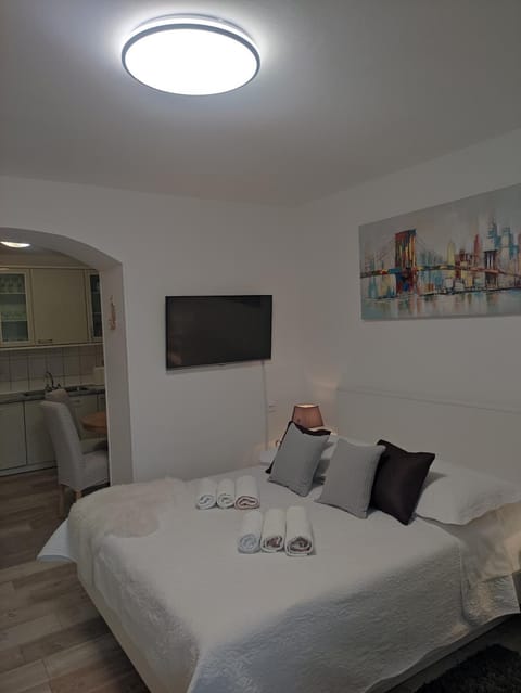 Apartments Tomislav Apartment in Šibenik-Knin County, Croatia