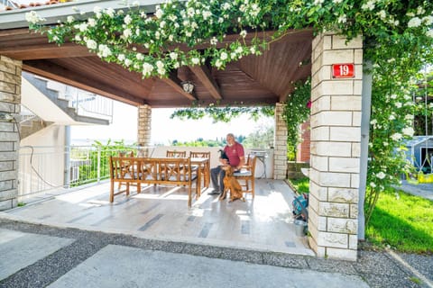 Apartment Černetič House in Piran