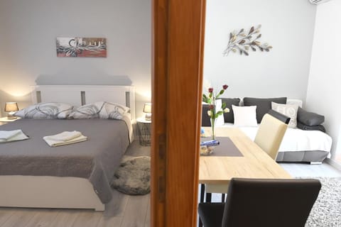 Apartment Karla Apartment in Zadar