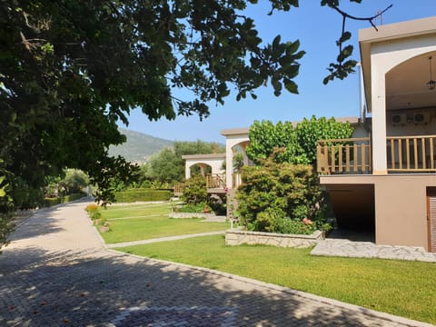 Property building, Garden