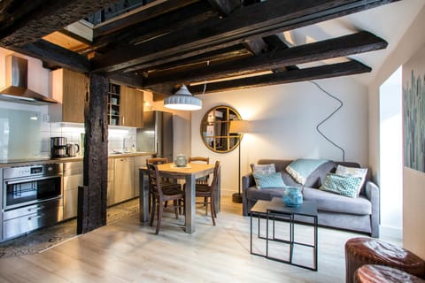 Living room, Dining area
