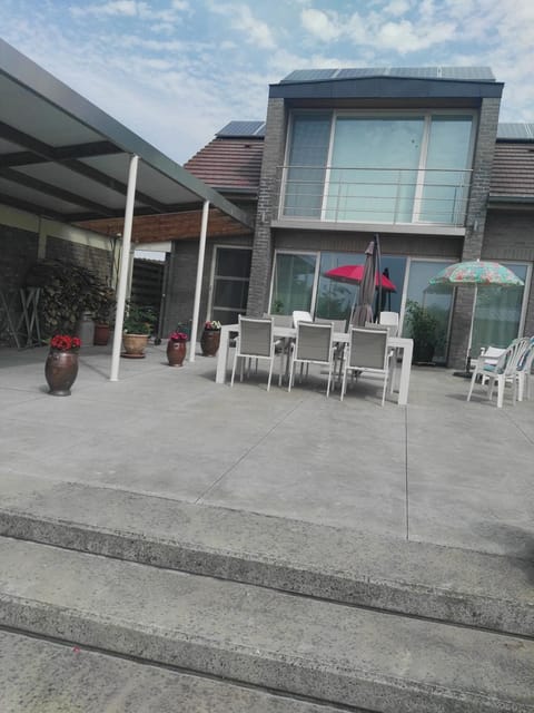 Balcony/Terrace, Balcony/Terrace