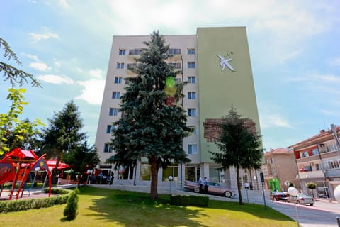 Property building, Facade/entrance