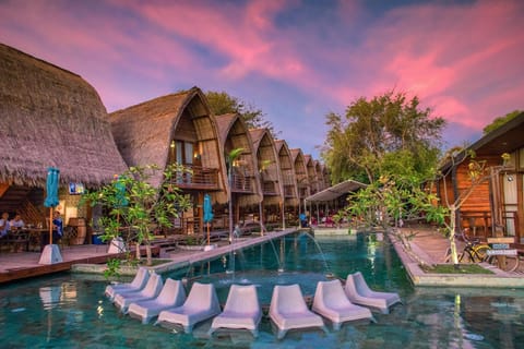 Property building, Swimming pool