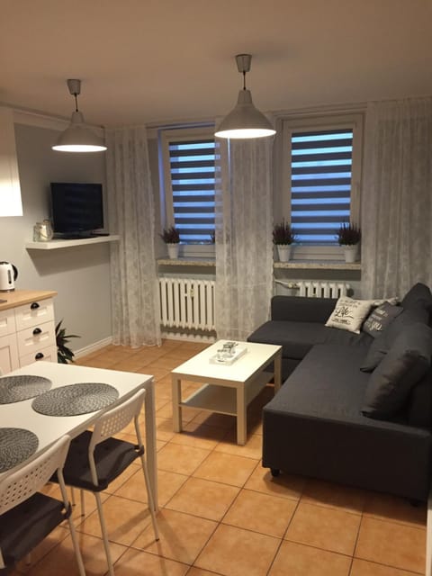 Communal lounge/ TV room, Bed, Coffee/tea facilities, Kitchen or kitchenette, Living room, Dining area, Communal kitchen