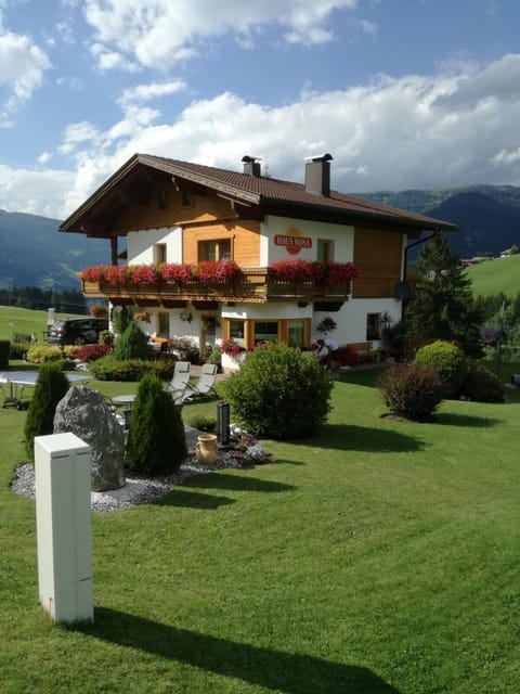 BBQ facilities, Garden, Balcony/Terrace, Mountain view