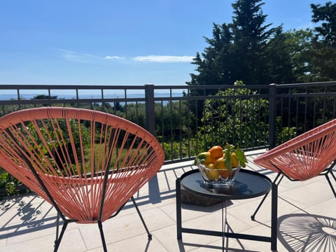 House Luna House in Lun