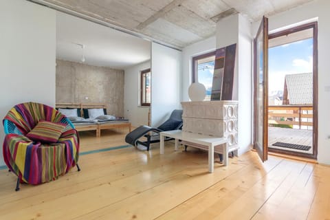 Patio, Balcony/Terrace, Living room, Seating area, Bedroom, Mountain view