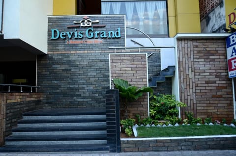 Facade/entrance, Street view