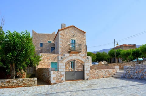 Facade/entrance, On site