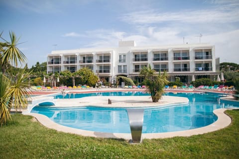 Facade/entrance, Garden, Swimming pool