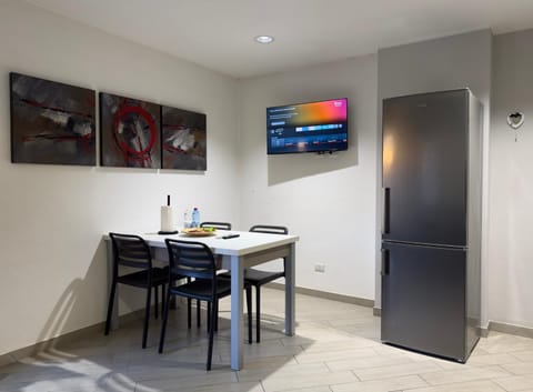 TV and multimedia, Kitchen or kitchenette, Dining area