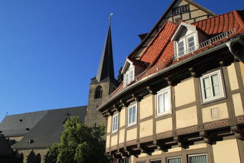 Property building, Nearby landmark, On site, City view, Area and facilities