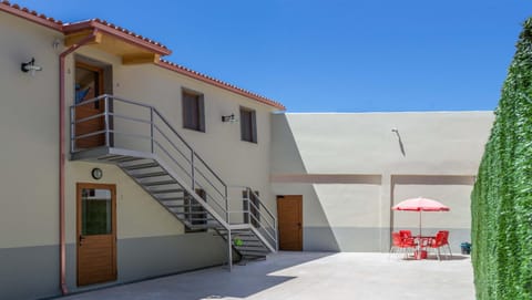 Patio, Facade/entrance, Balcony/Terrace