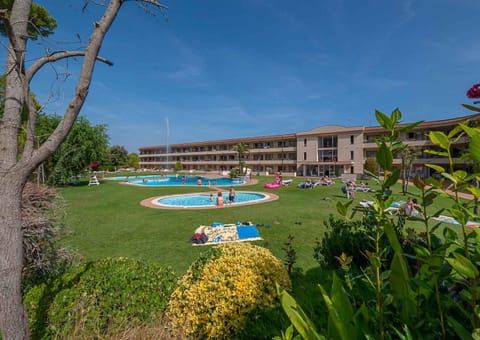 Property building, Garden