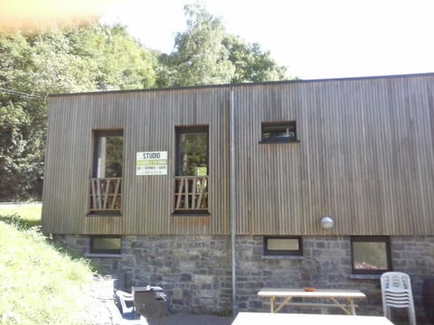 Studio Le Vedeur Apartment in Wallonia, Belgium