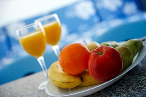 Food and drinks, Food, Breakfast, Drinks