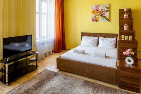 Communal lounge/ TV room, TV and multimedia, Photo of the whole room, Bedroom