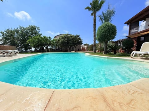Pool view, Swimming pool, internet, internet