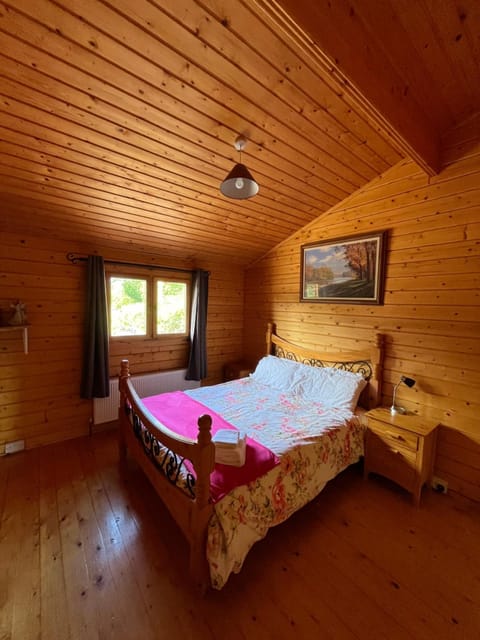 Red Squirrel Lodge Chalet in County Galway