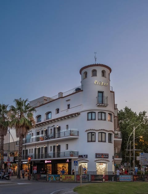 Facade/entrance, Shopping Area, Sunset