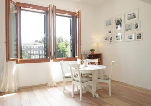 Seating area, River view